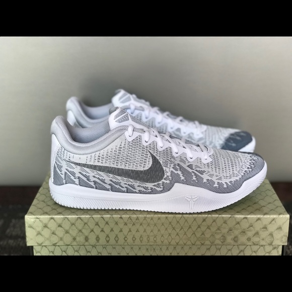 nike mamba rage grey